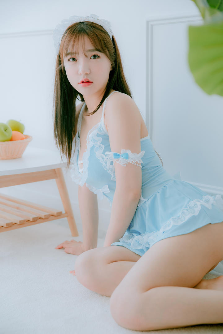 国产精品甜美女仆装美女制服诱惑图片