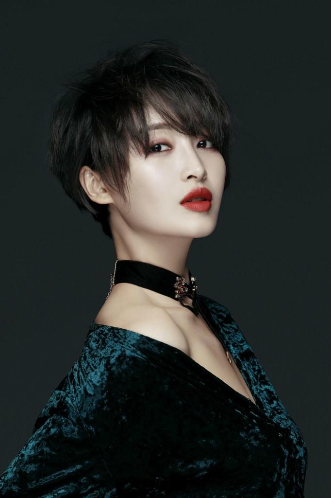 杨洋高清短发气质美女写真图片