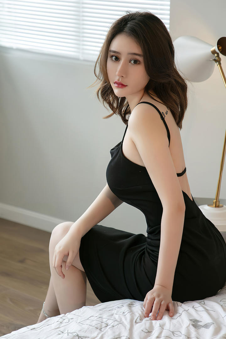 温柔妩媚的成熟御姐99久久国产综合精品美女套图