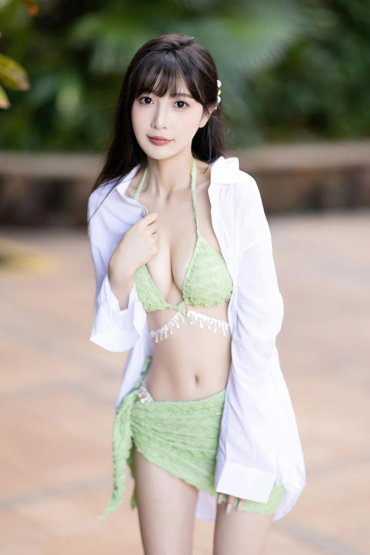 亚洲国产极品宅男女神林星阑大尺度比基尼写真图片