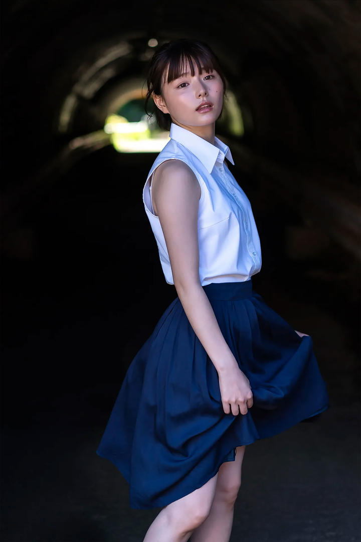 穿裙子的美女图片