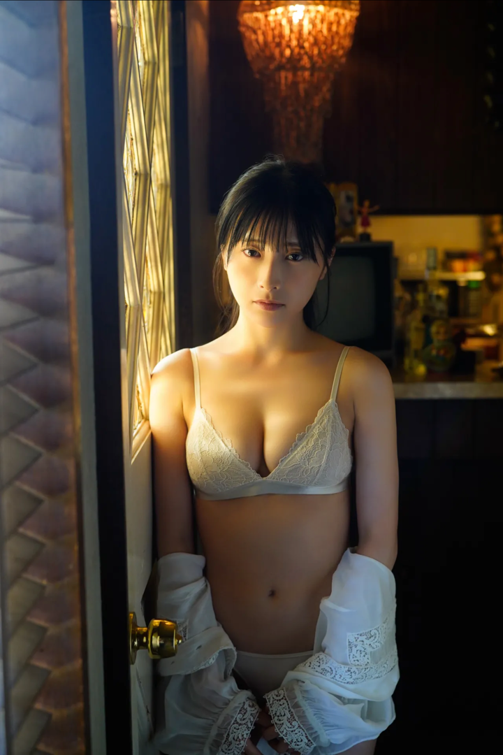 亚洲内衣美女综合一区中