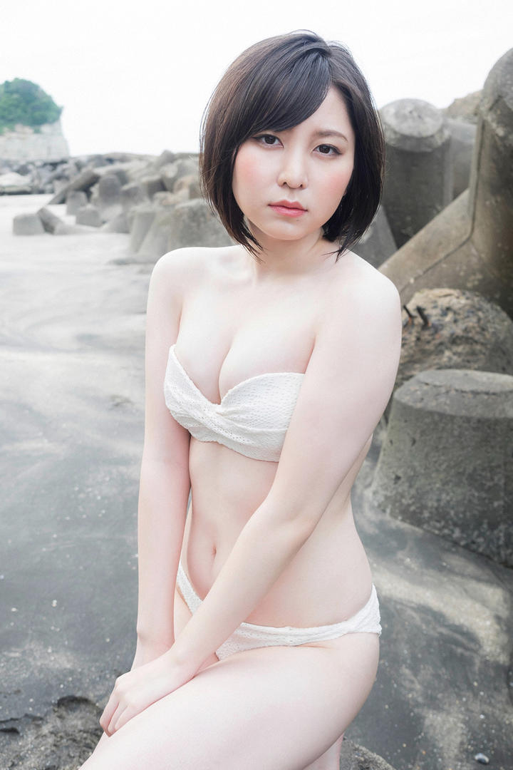 肤白貌美日本泳装美女GOGO人体艺术图片