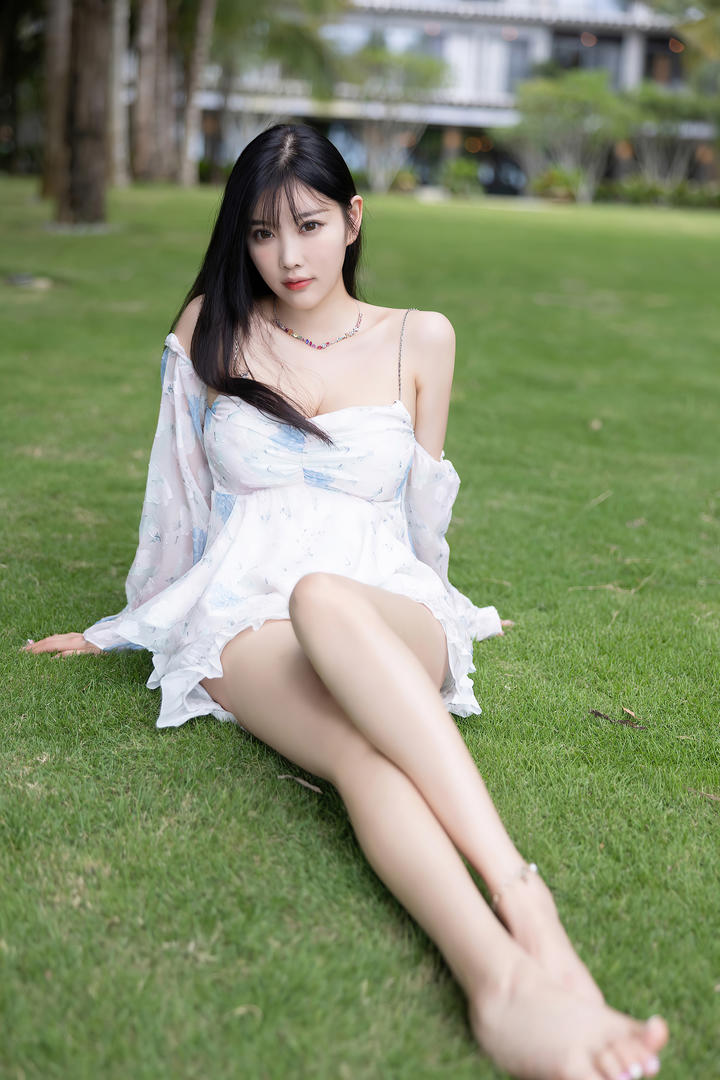 116清纯美腿玉足美女杨晨晨高清写真图片