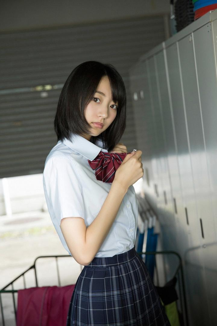 穿JK制服的日本美女高中生素人写真图片