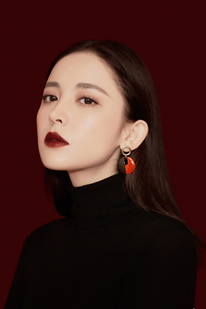 中国新疆美女明星古力娜扎高清壁纸图片