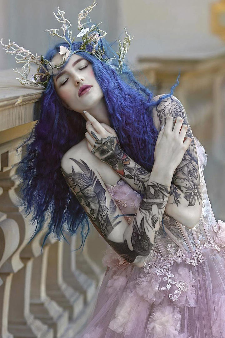 4K超清欧美纹身美女艺术写真图片