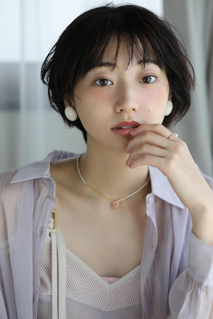 青草社区日本伦理片清纯女生天然素人免费下载