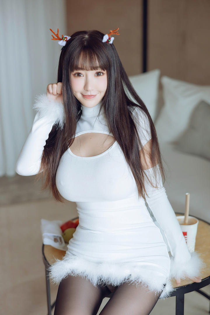 99国内精品胸大美女国模私拍图片大全