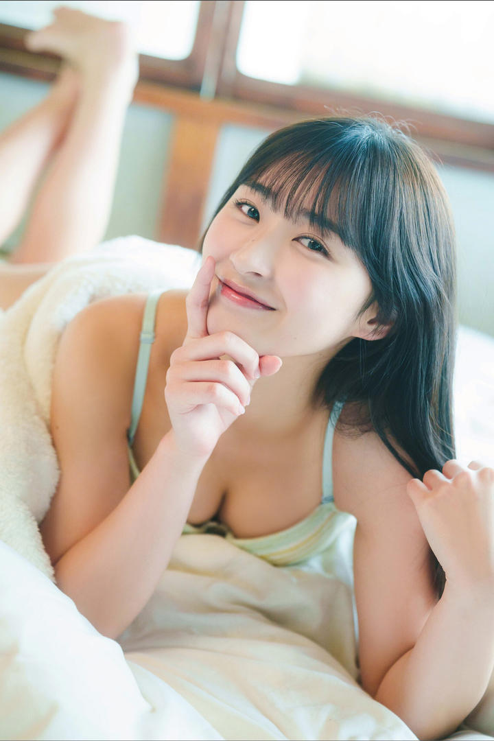 清纯可爱女生日本AV无码专区写真集