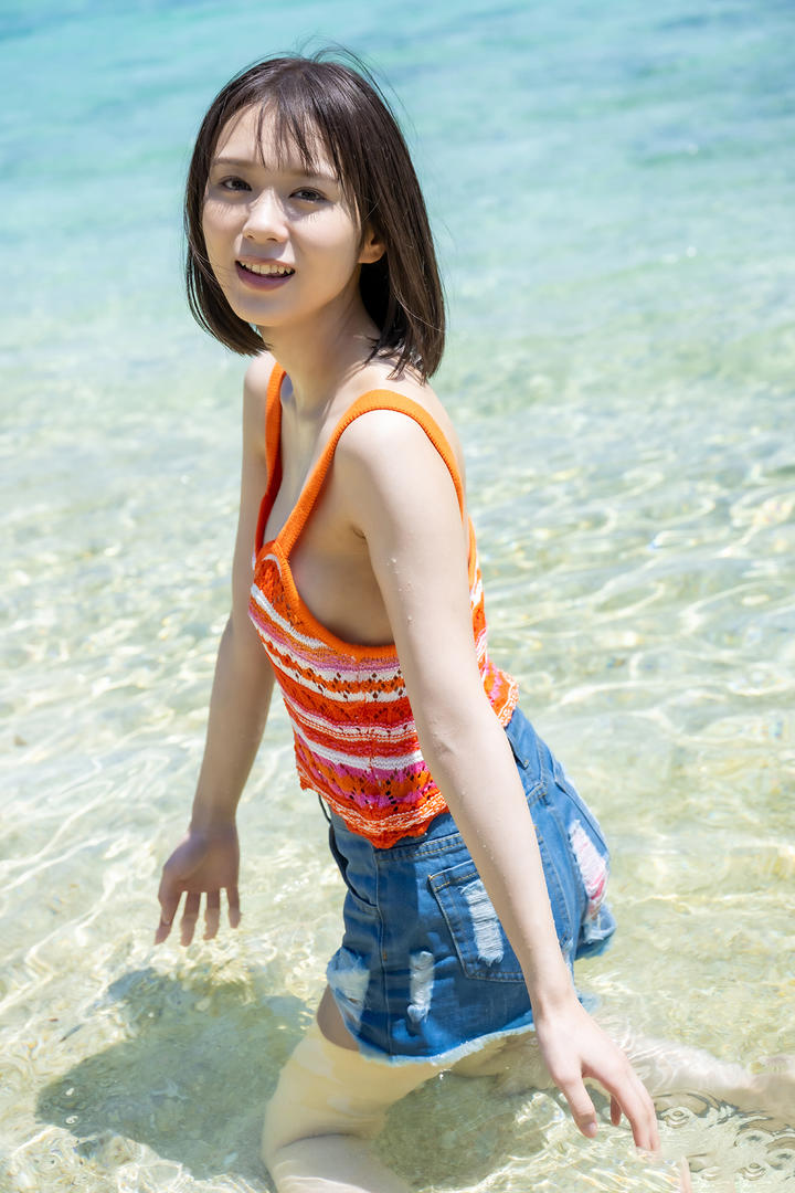 小仓七海日本最美女优湿身写真图片