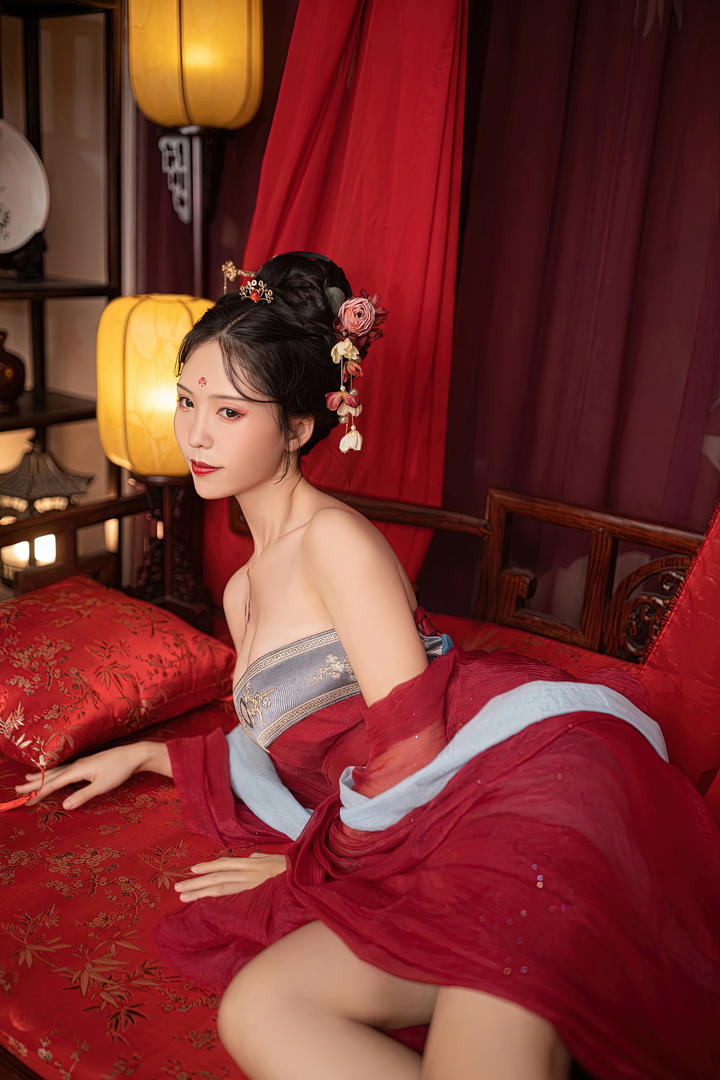 绝色性感古装美女图片私拍套图