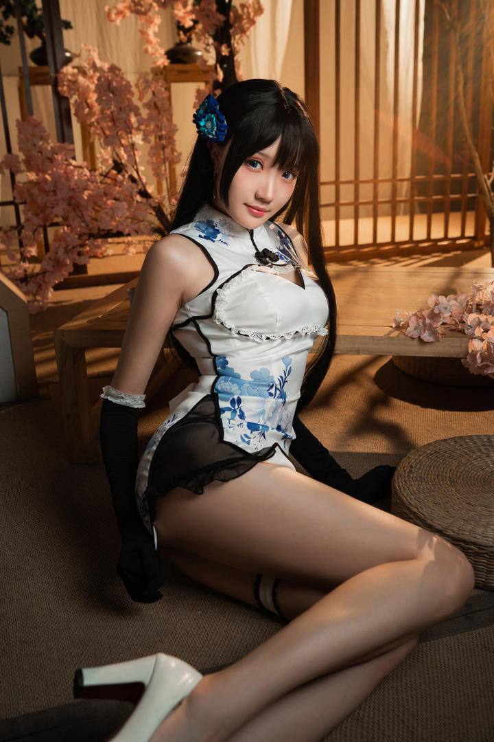 Coser瓜希酱福利极品116美女写真套图下载