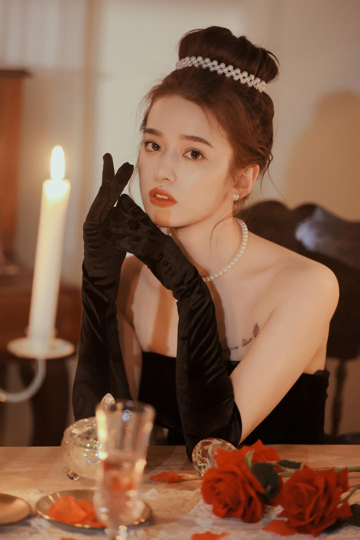 优雅美女艺术照