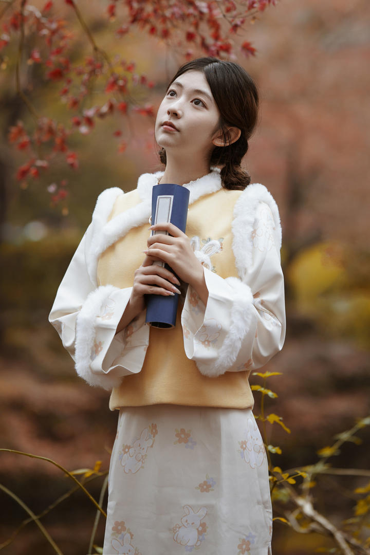 呆萌可爱的古典美女个人艺术照写真大全