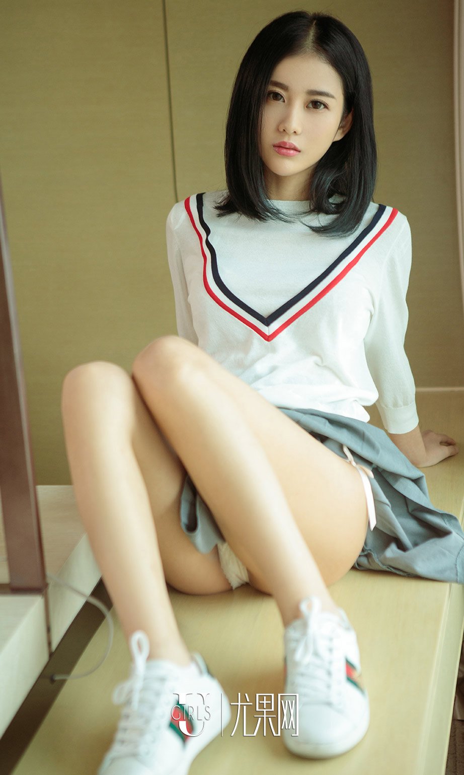 尤果网美女模特林雨熙性感女仆比基尼诱惑写真