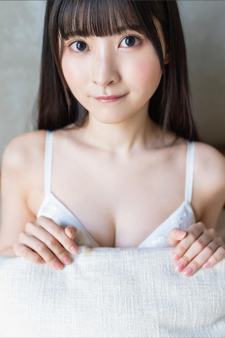 日本可爱女生内衣美女性感艺术照片