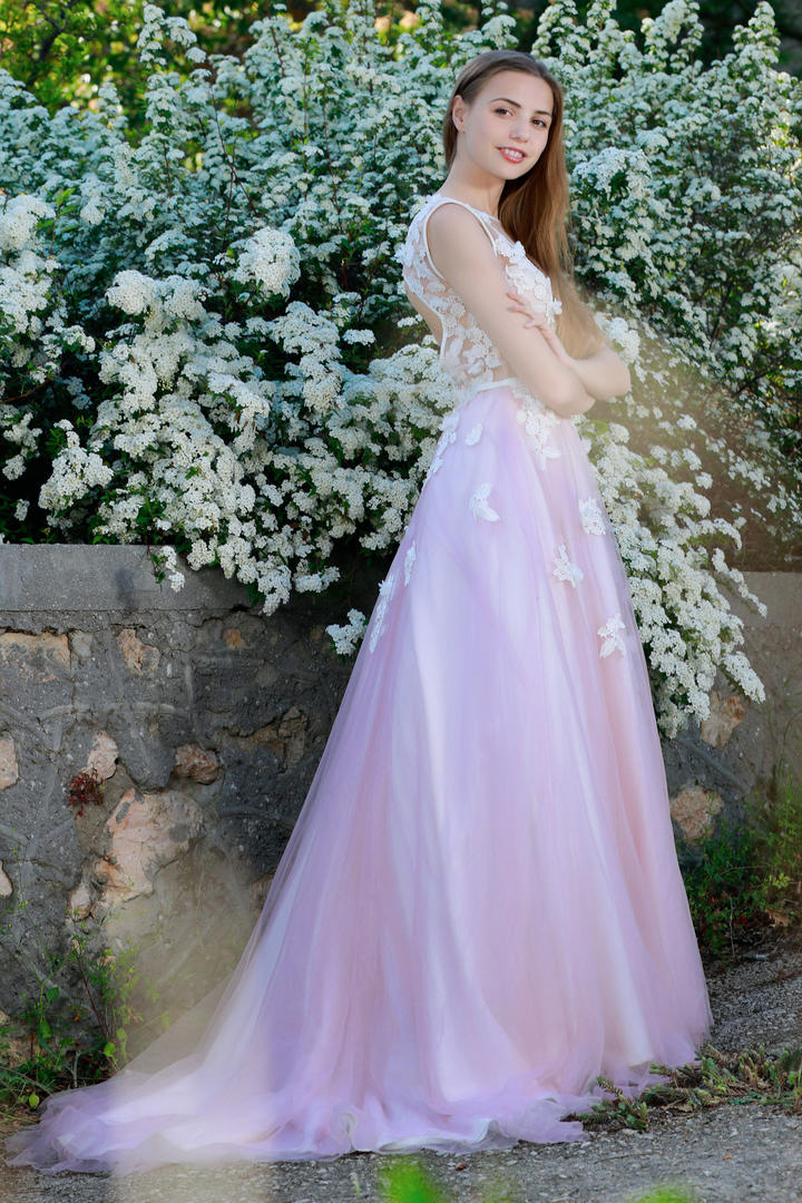 欧美清纯漂亮美女写真图片