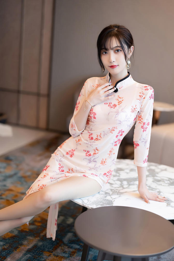 国内漂亮旗袍美女林星阑国模人体艺术写真图片
