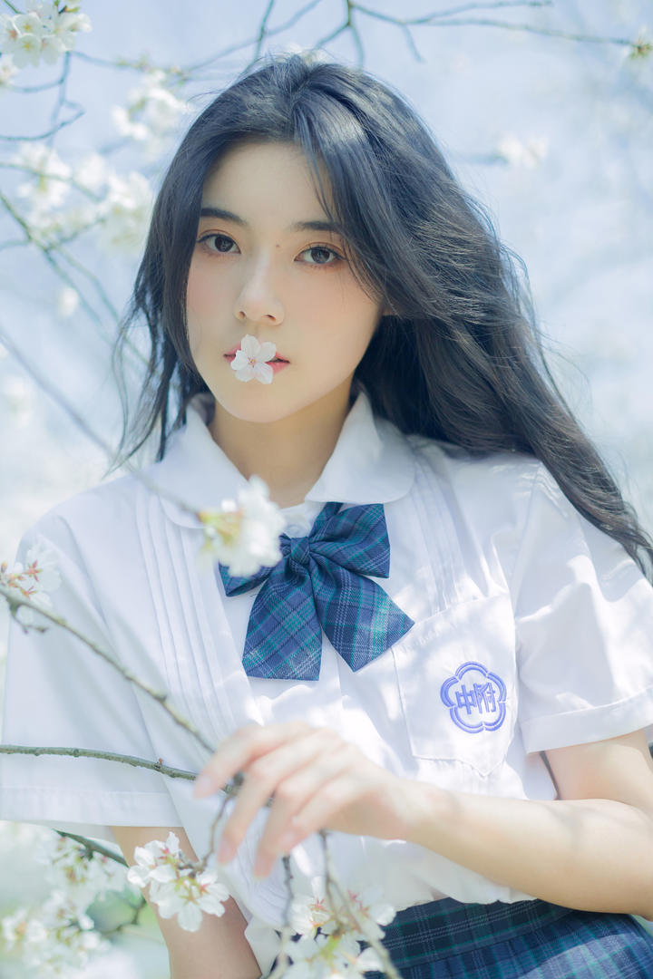 唯美清纯美女高中生写真壁纸图片大全