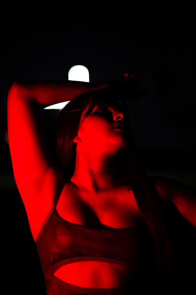 午夜性感撩人人体艺术美女摄影图片