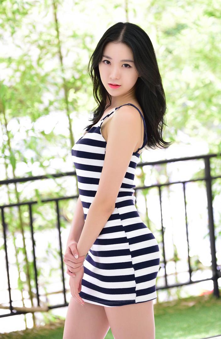 4K超清韩国女明星闵静性感写真图片