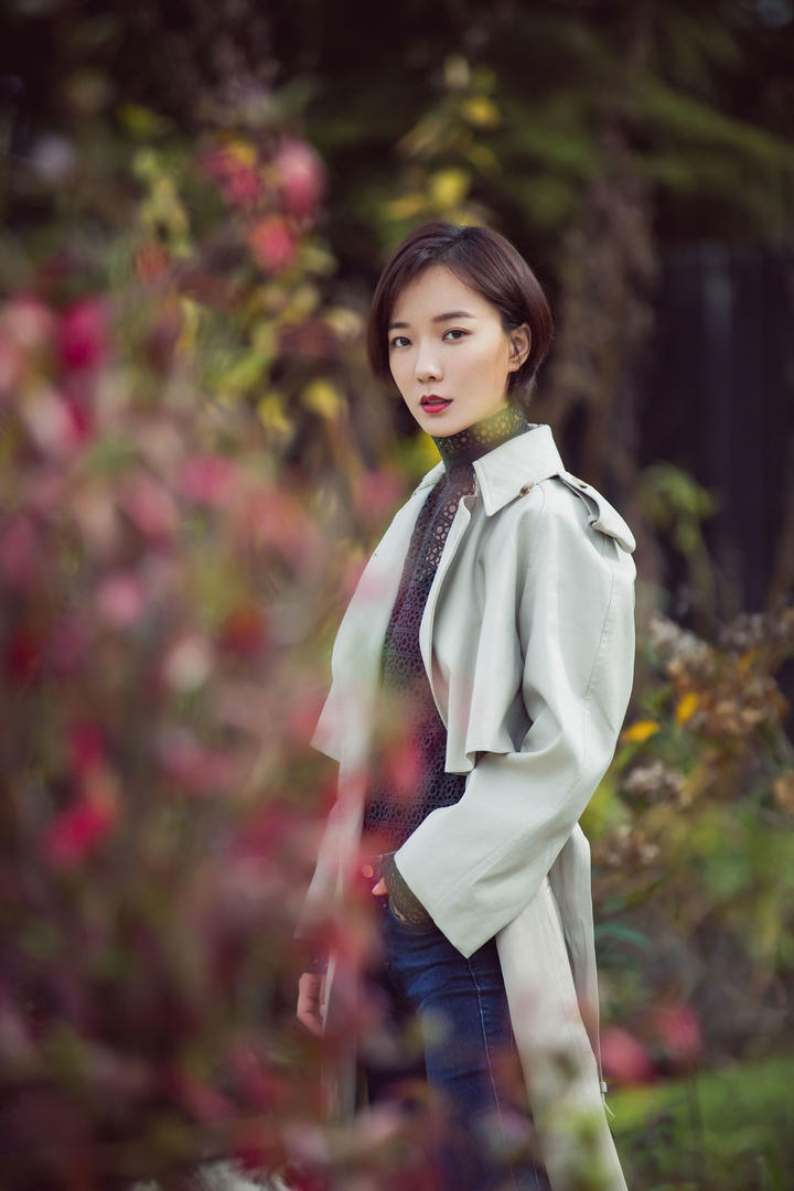 国产美女明星王珞丹户外摄影