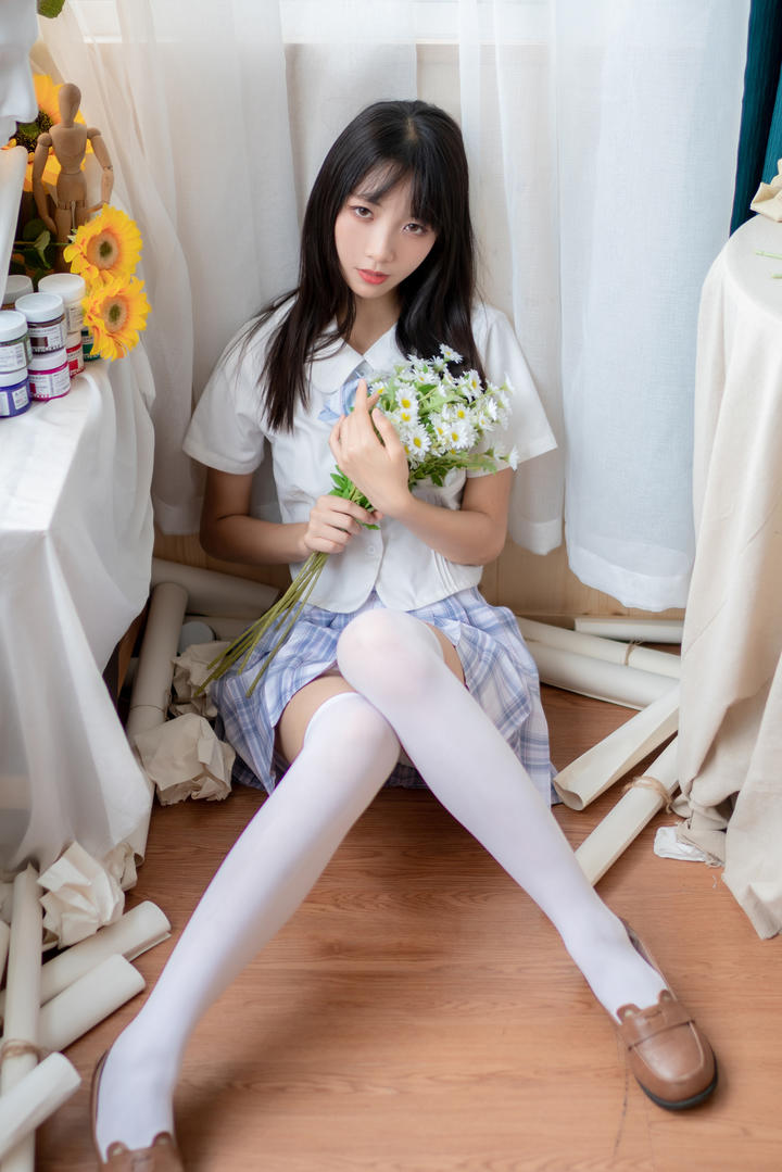 清纯JK校服白丝袜女生写真图片