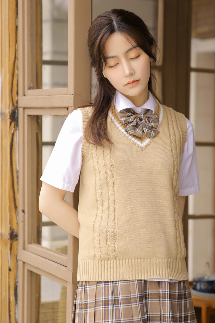 穿着JK制服的学院范女生头像图片