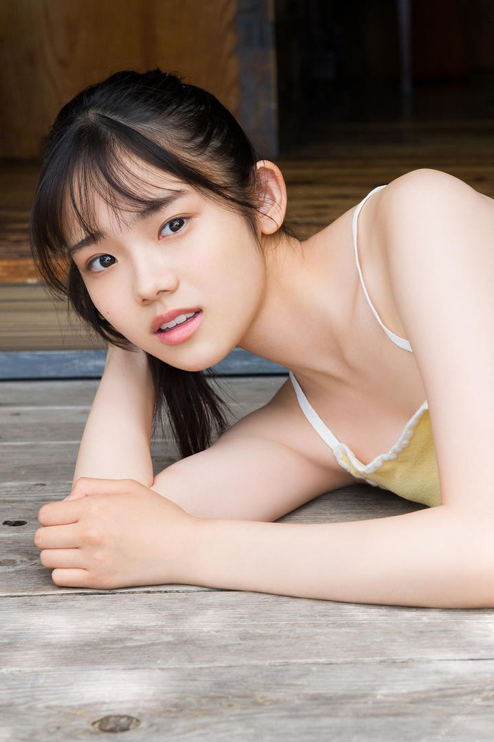 优优yoyo极品粉嫩美女素颜自拍无码在线