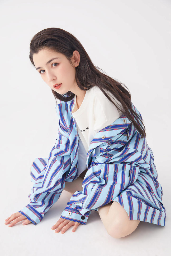 国产美女明星专区哈尼克孜壁纸图片下载