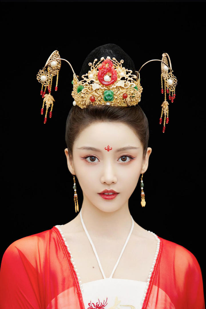 高清唯美古装美女气质王妃美女写真图片