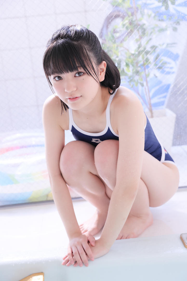666可爱清纯日本女生泳装写真集