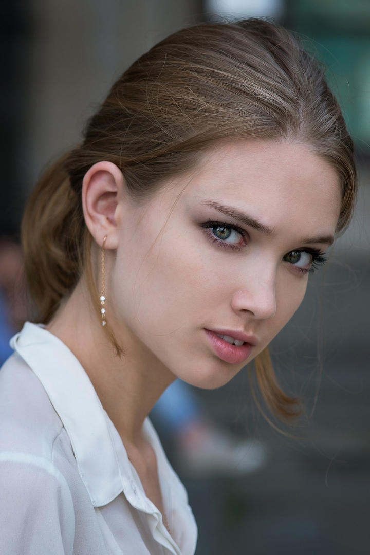 超清欧美美女肖像特写图片