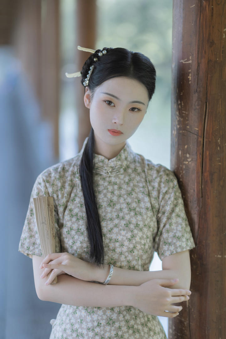 优雅民国女子美女艺术写真图片