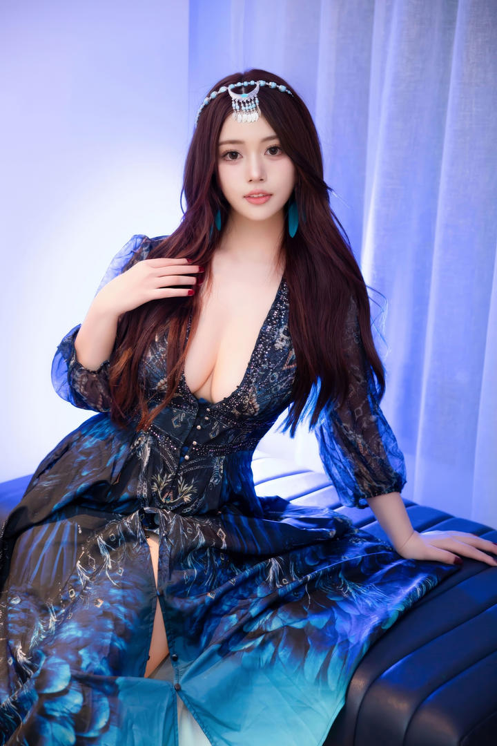秀人网女神孔雀裙写真古风与现代的完美融合东方美学极致展现