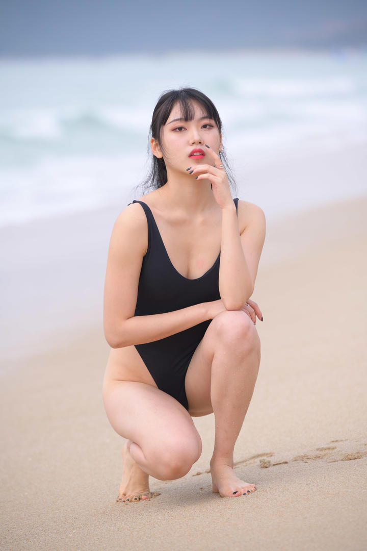 国内性感116美女泳装比基尼秀写真套图