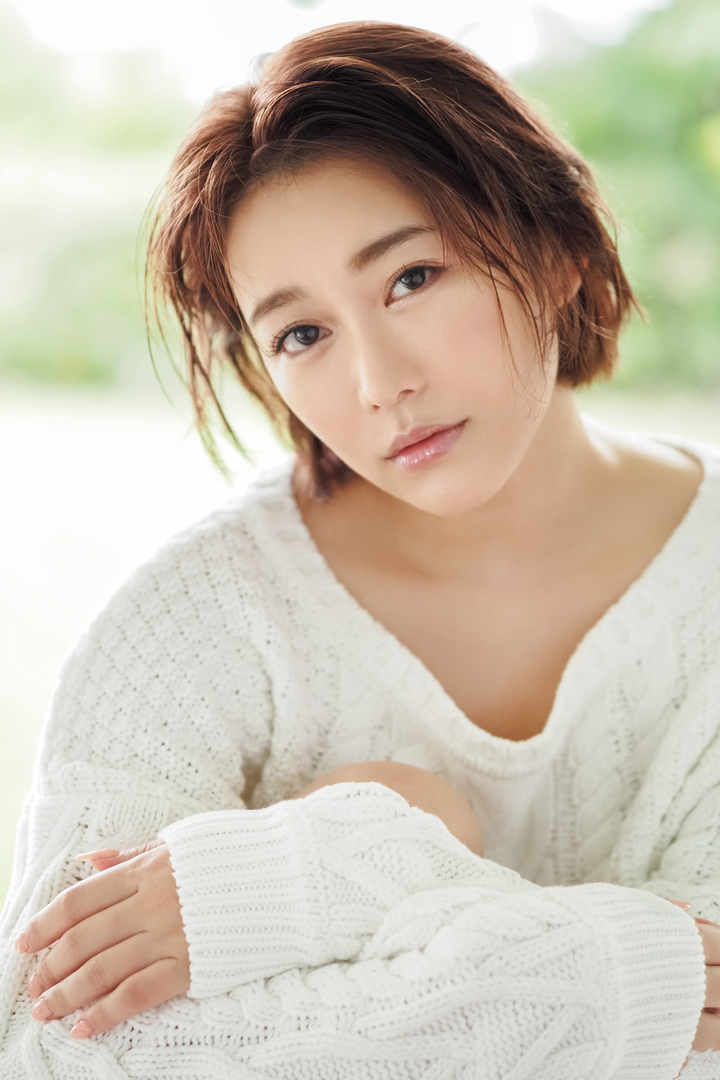 日本清纯短发美女西野翔高清图片专区