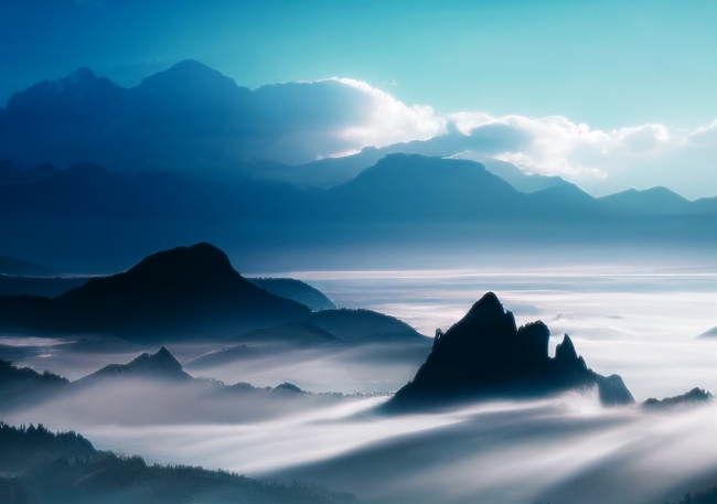 唯美山川云海图片