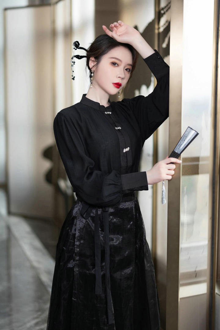 飞鱼服古装美女梦心玥艺术摄影图片