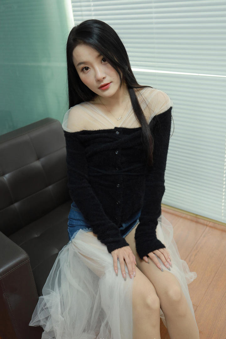 国内气质美女老师116美女私拍图片