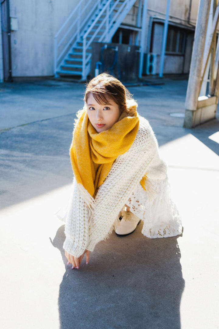 日本美女主播街拍