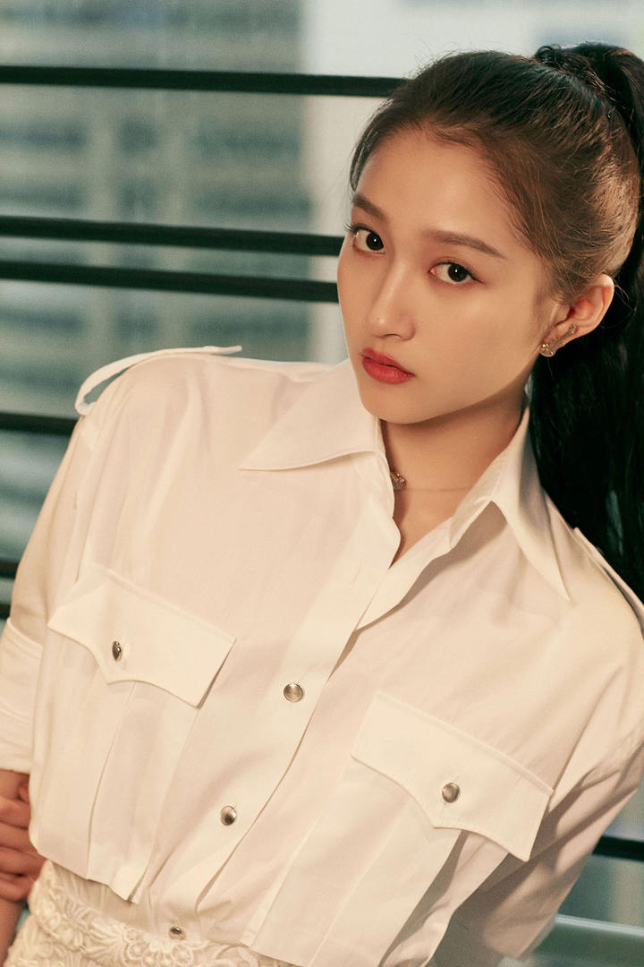 高清美女明星关晓彤写真图片