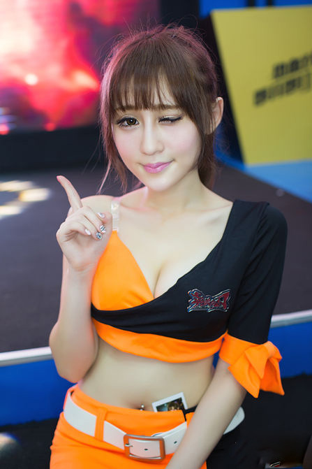 火爆豪乳CJ性感唯美写真