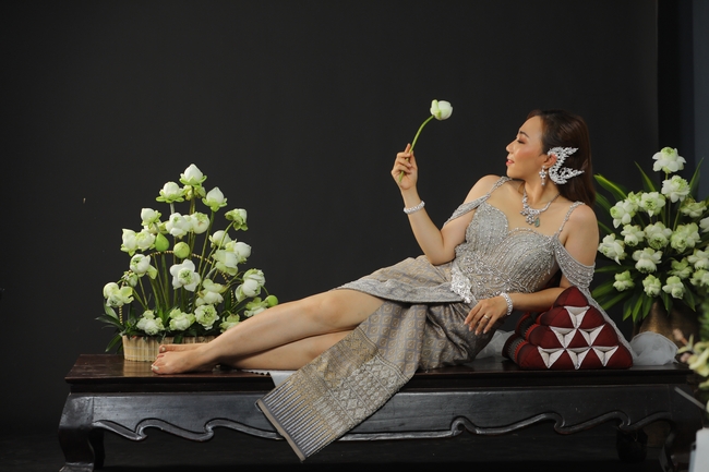 亚洲性感美女艺术写真人体摄影图片