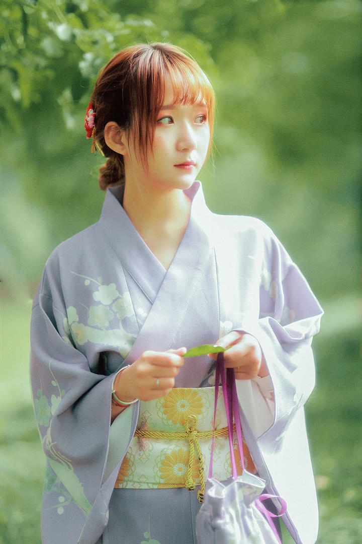 超高清日本恬静和服美女户外摄影图片