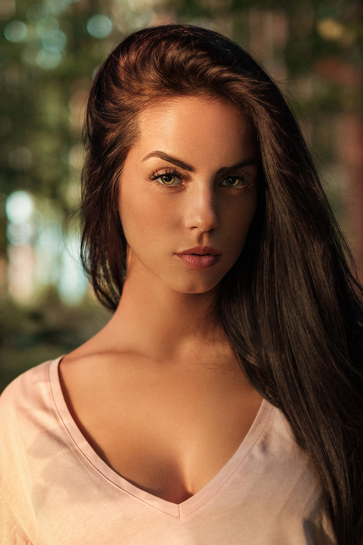 欧美性感长发美女写真