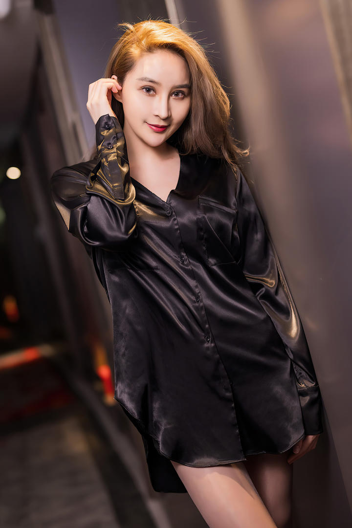 韩国极品车模美女大尺度写真图片下载