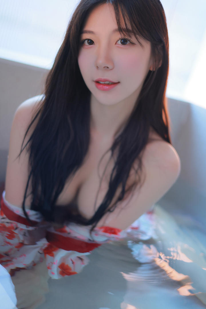 推特韩国网红美女主播性感写真