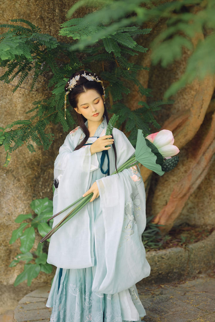 高清唯美古装汉服美女媛媛古风写真图片欣赏